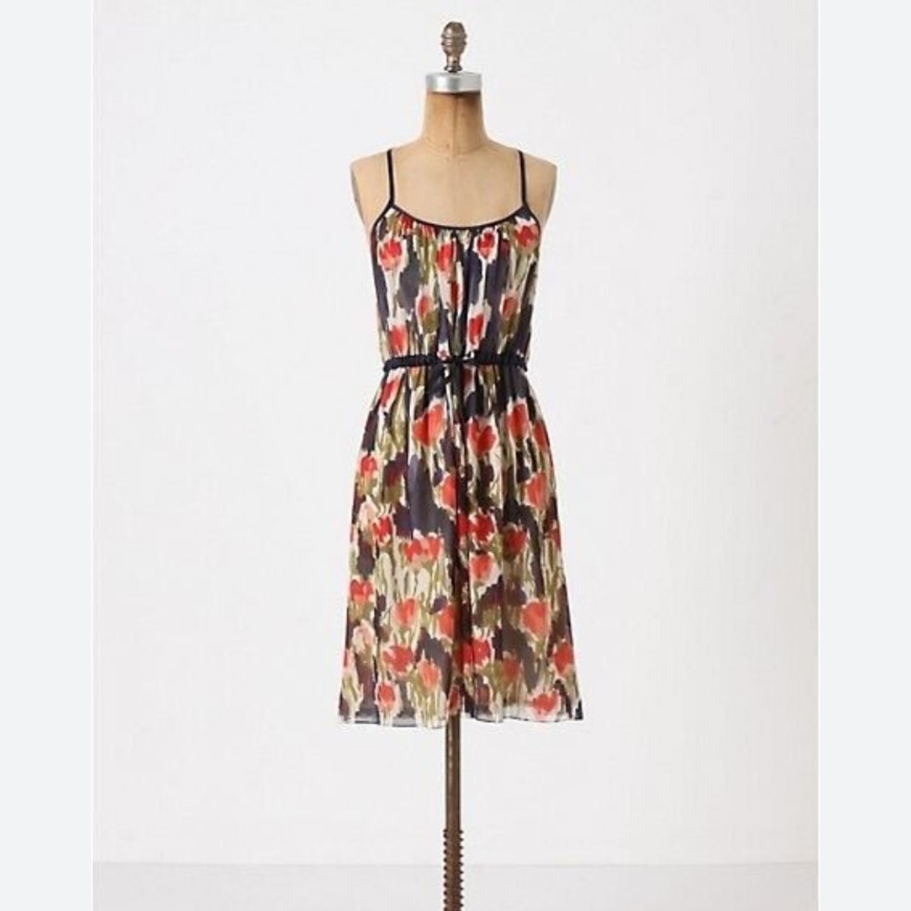 Anthropologie silk floral print dress. EUC perfect for spring/summer. Size 2